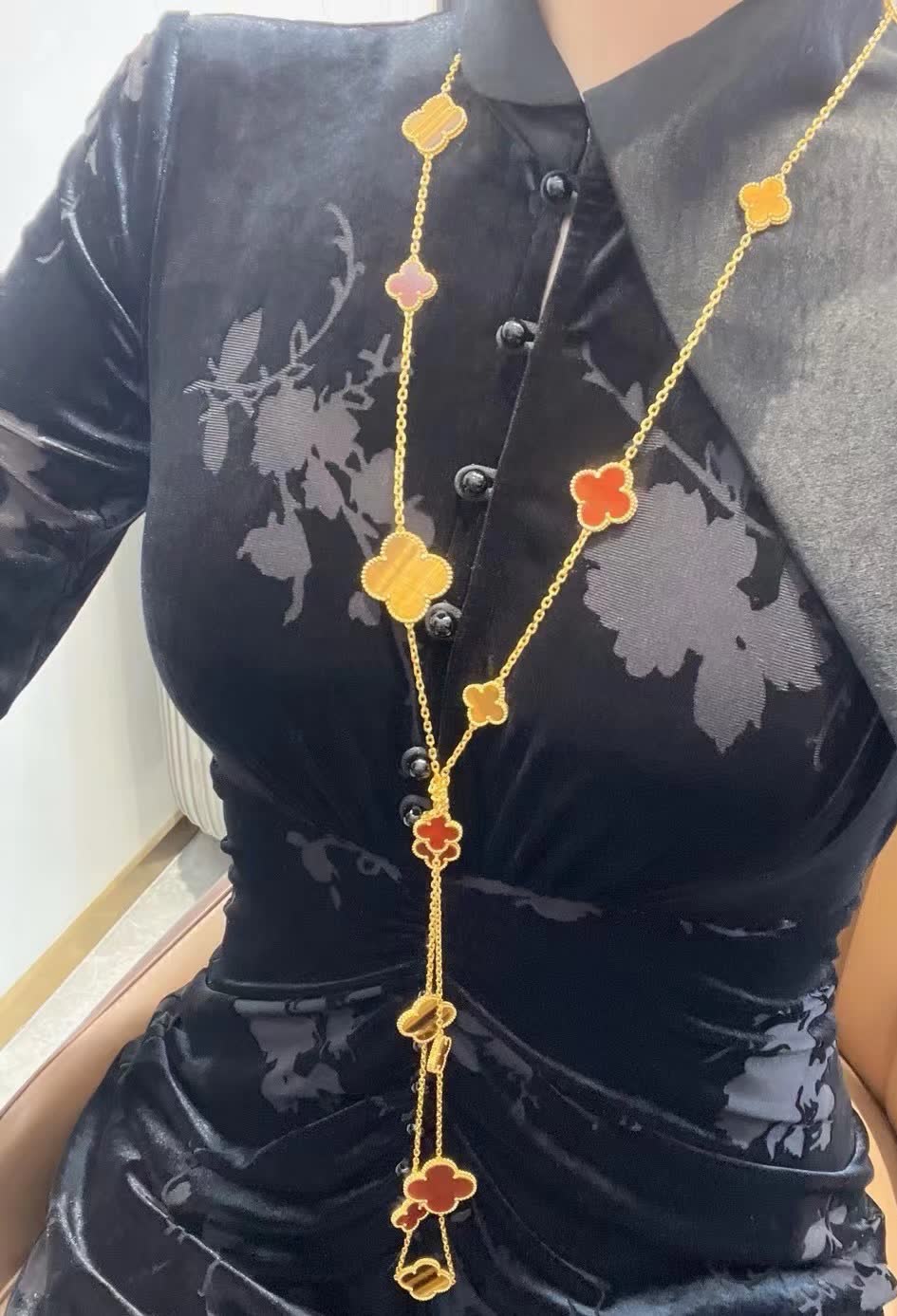 Van Cleef & Arpels Vintage Alhambra Gold and Enamel Necklace Van Cleef & Arpels Vintage Alhambra Gold and Enamel Necklace